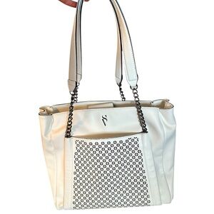 Vera Wang White Purse Shoulder Bag Silver Chain Strap